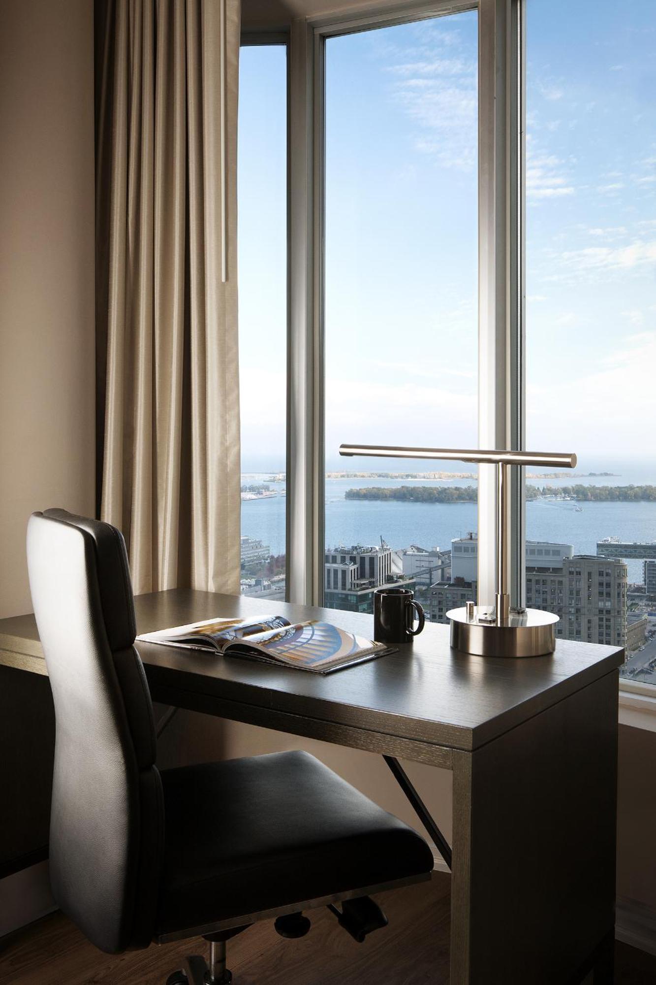 Tower Premium Suite,1440114469:JPEG